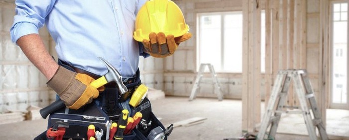 Bild-Byggbesiktning.net-Byggnadsarbetare-som-besiktar-hus-800×321-2 Bild-Byggbesiktning.net-Byggnadsarbetare-som-besiktar-hus-800x321-2